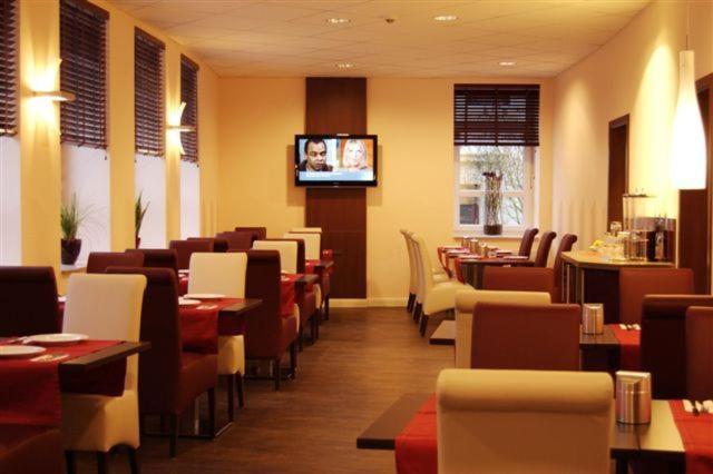 Adena Hotel Бремерхавен Екстериор снимка