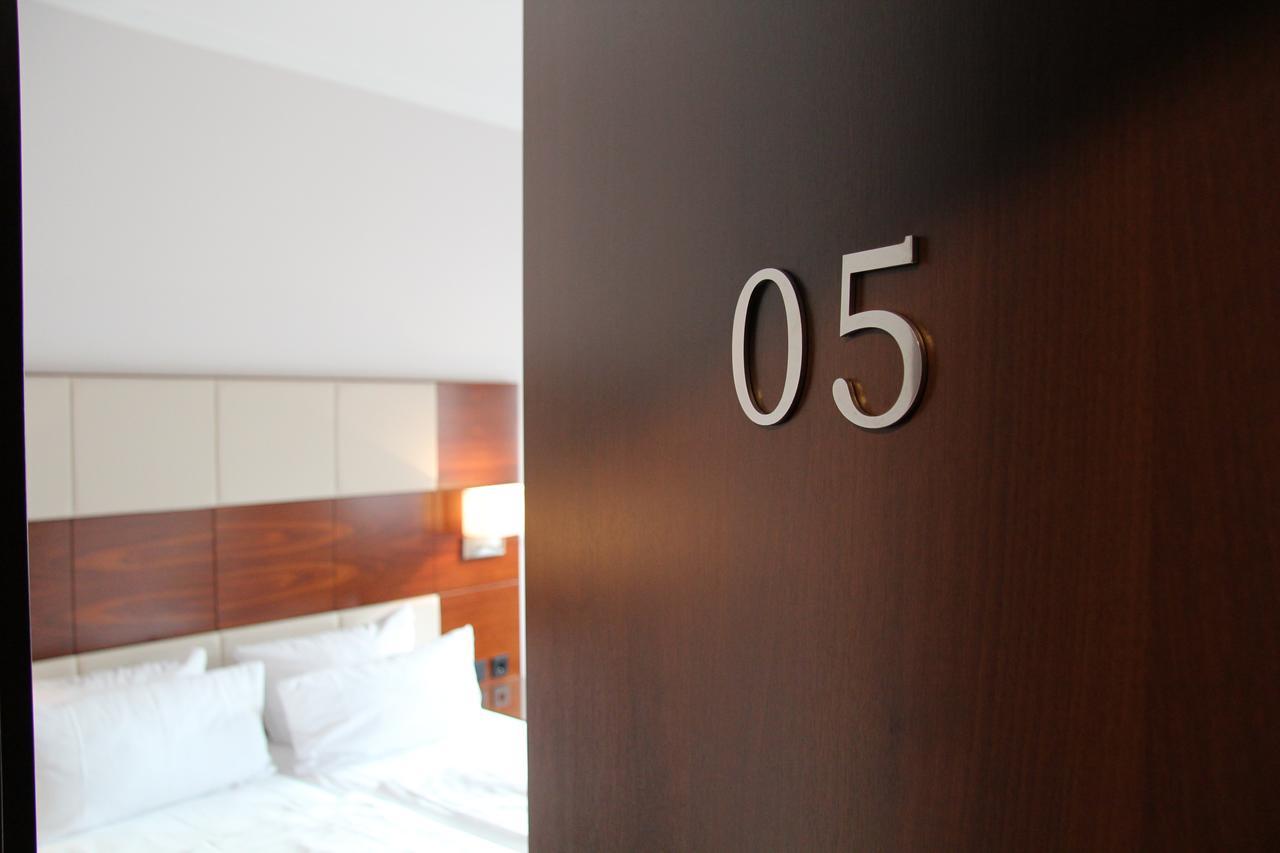 Adena Hotel Бремерхавен Екстериор снимка
