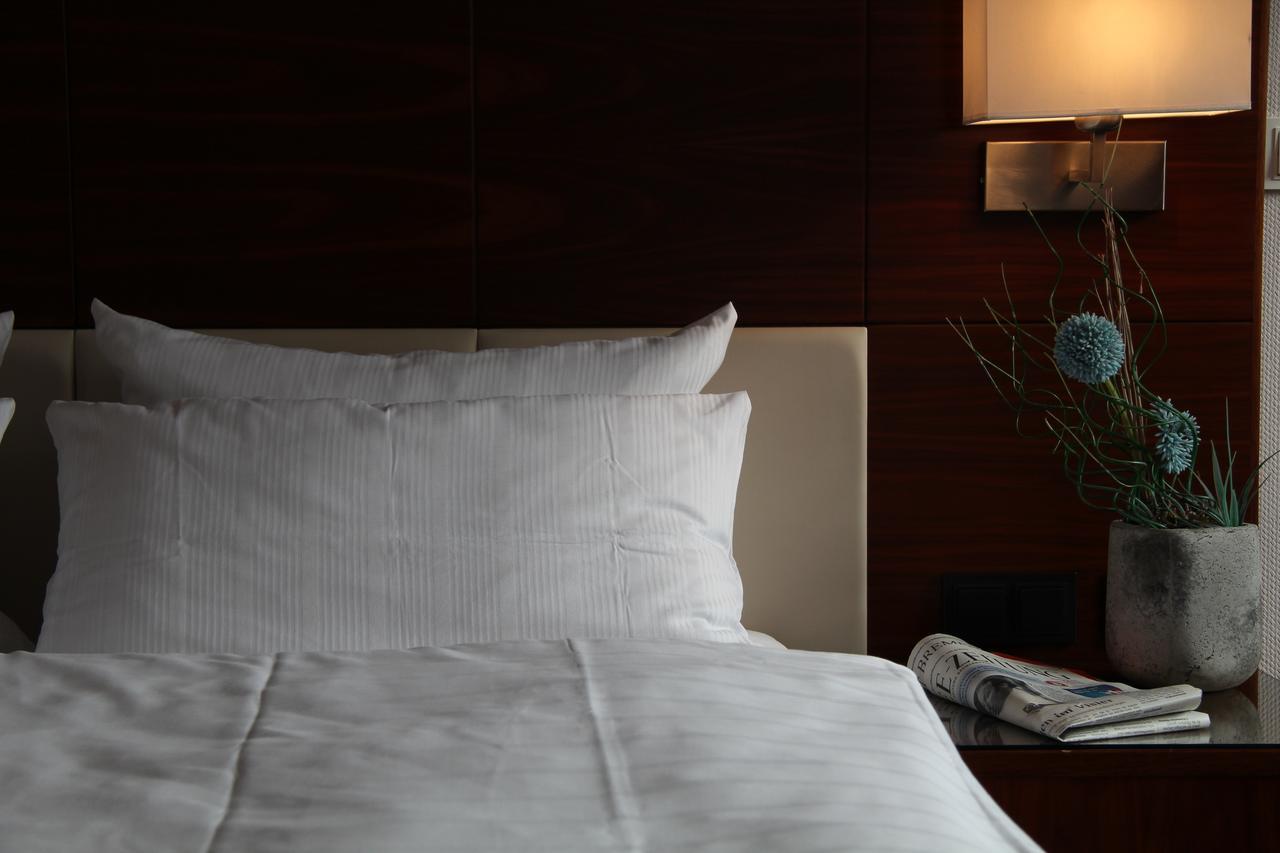 Adena Hotel Бремерхавен Екстериор снимка