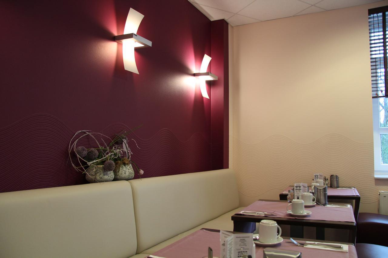 Adena Hotel Бремерхавен Екстериор снимка