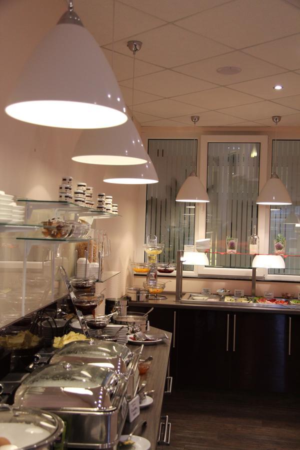 Adena Hotel Бремерхавен Екстериор снимка