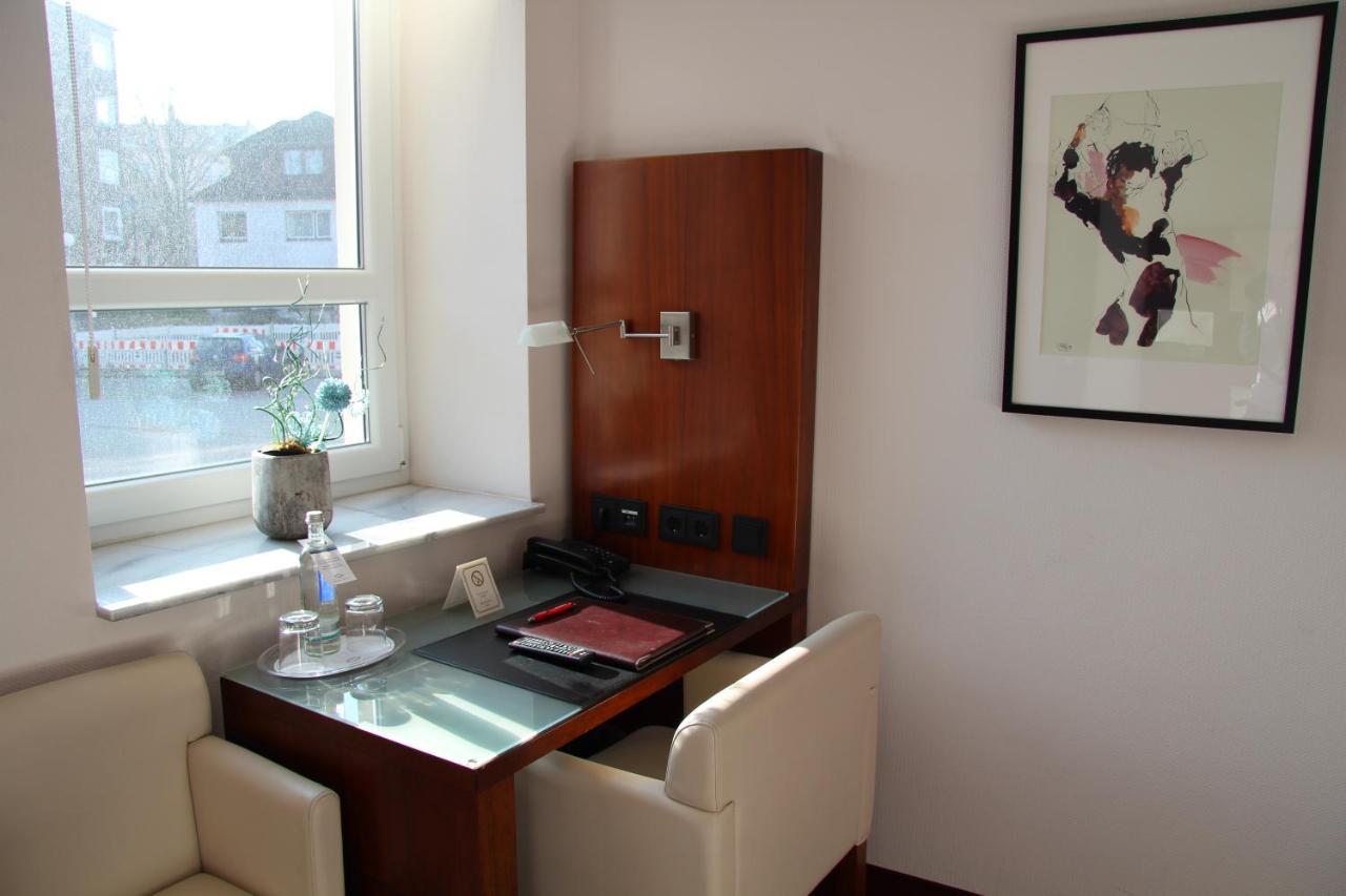 Adena Hotel Бремерхавен Екстериор снимка