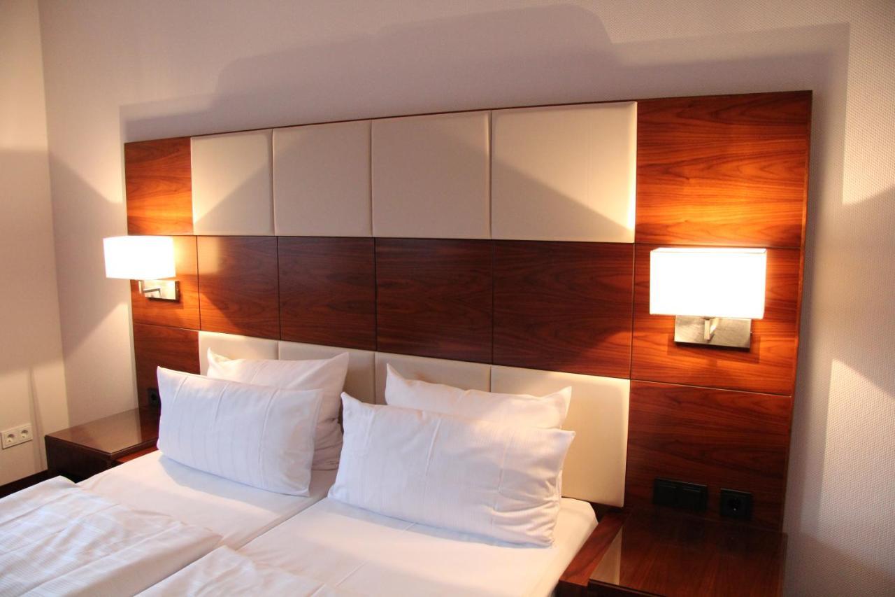 Adena Hotel Бремерхавен Екстериор снимка