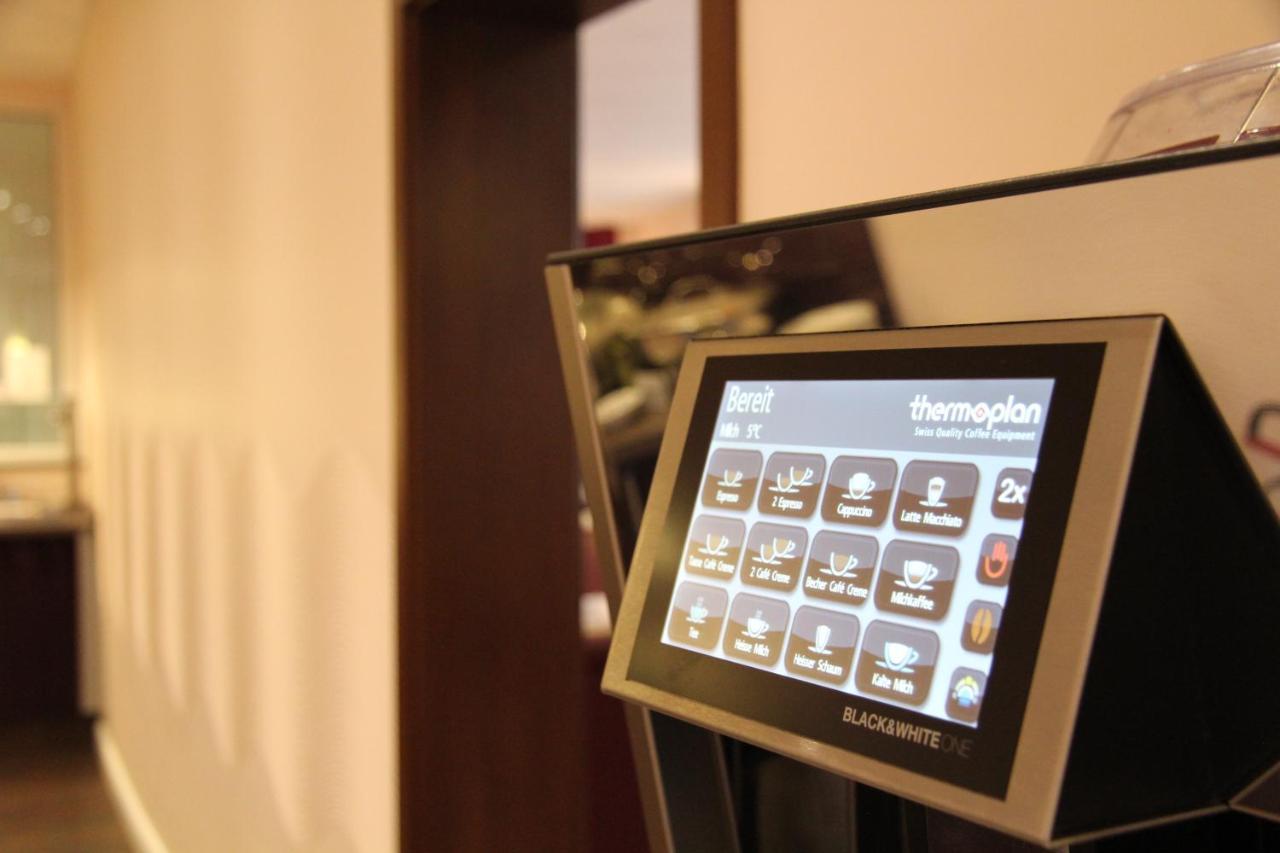 Adena Hotel Бремерхавен Екстериор снимка